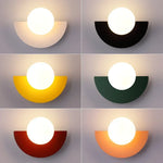 applique murale moderne semi circulaire rouge orange jaune vert noir blanc