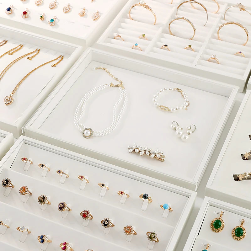 présentoir bijoux cuir classique or argent pierres précieuses clips rangement boîte plateau