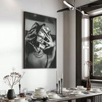impression toile abstraite personne masquée billets banque contemporaine provocante noire blanche maison