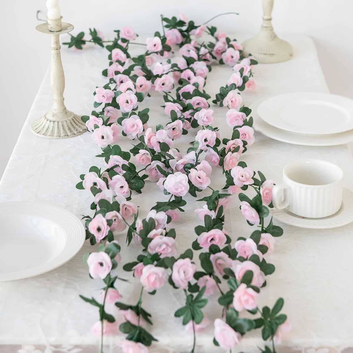 guirlande fleurs artificielles roses feuilles vertes décoration mariage fête maison jardin extérieur longue tige