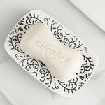 ensemble bain blanc noir ornements floraux pompe savon porte brosse dents porte savon classic