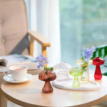vases champignons rose moderne rayures verticales transparents décoration intérieure minimaliste