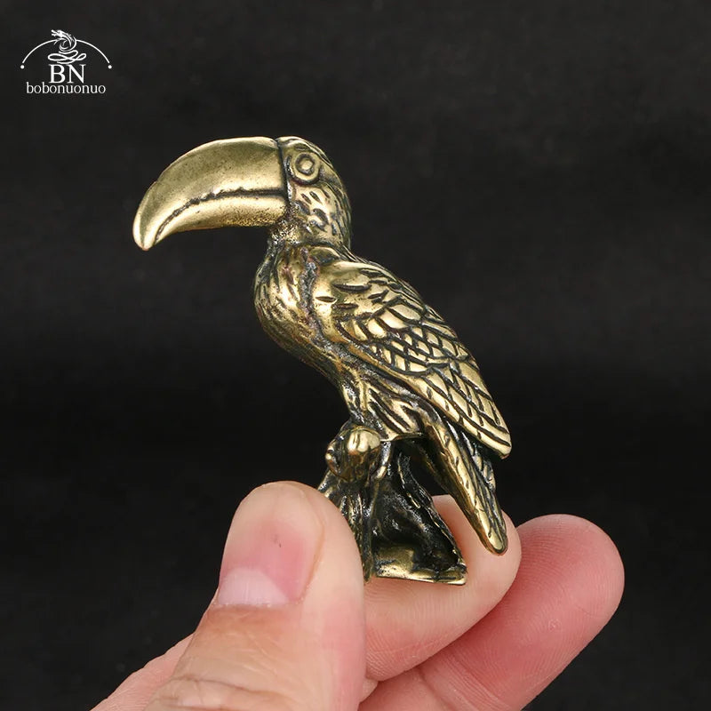 statue oiseau ara jaune doré plumes détaillées art asiatique décor maison 58g 4.6cm haute