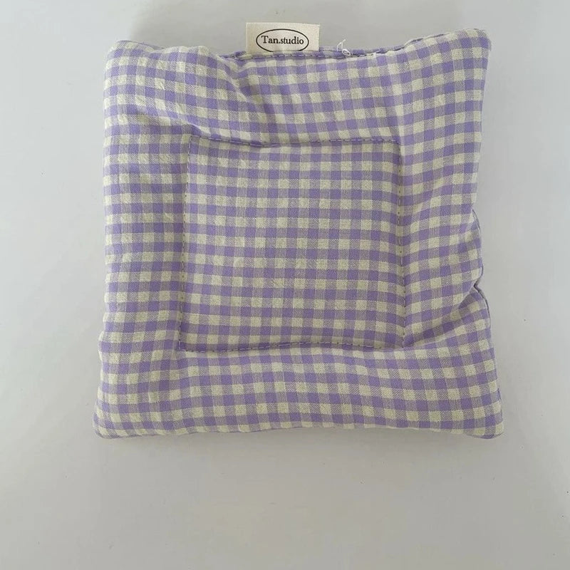 protector cushions pattern checkerboard colors violet rose white blue red green yellow