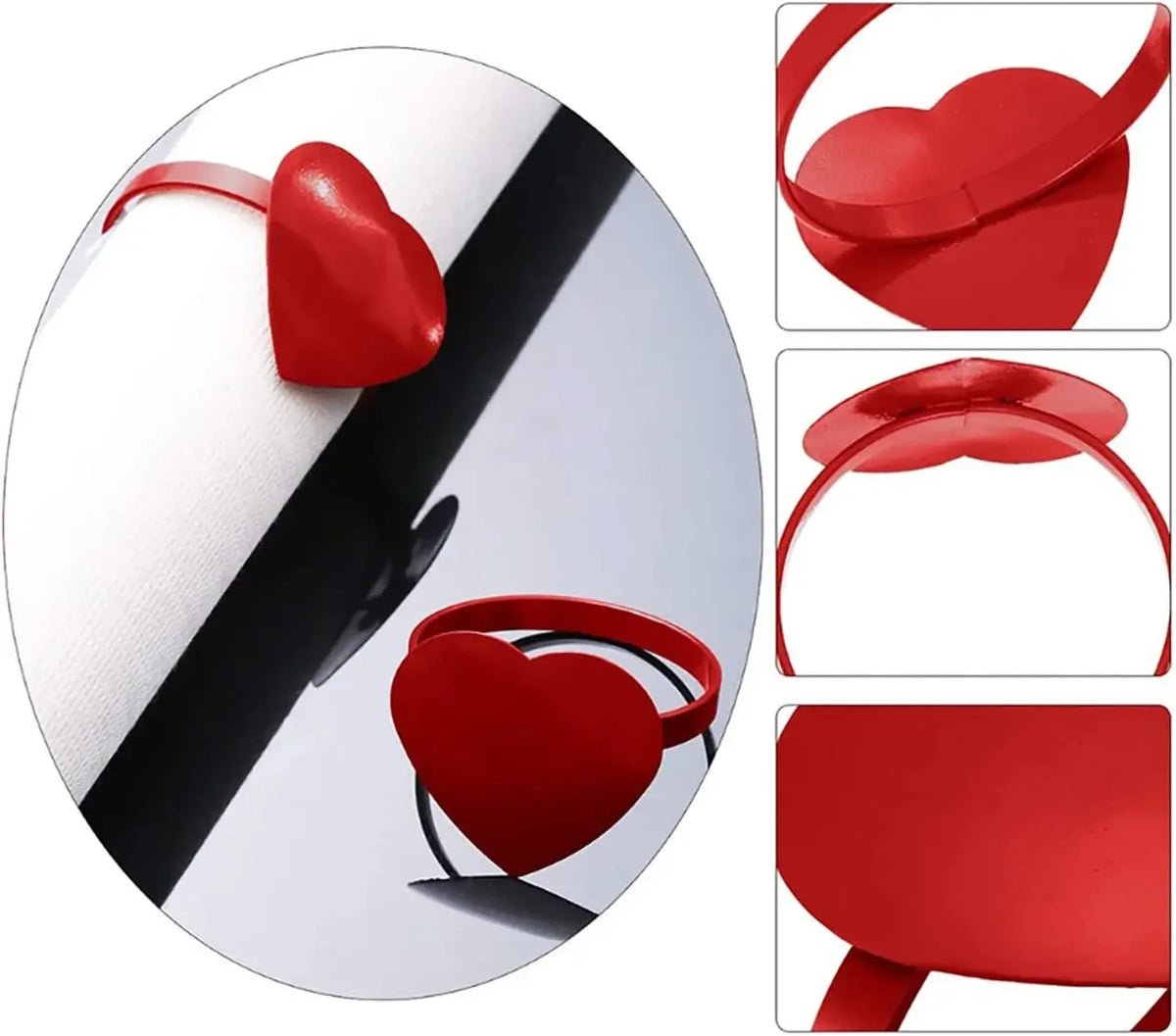 Vue rapprochée rond de serviette cœur rouge métal