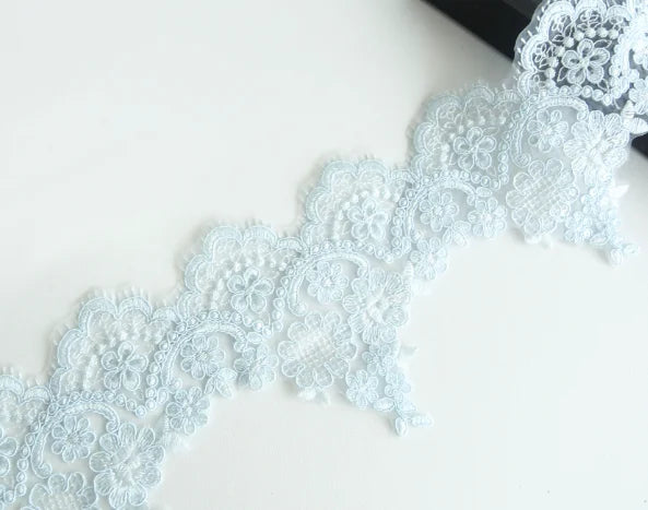 tissu dentelle fleur paillettes blanc rose beige vert mariage translucent brodé polyester 11.5cm