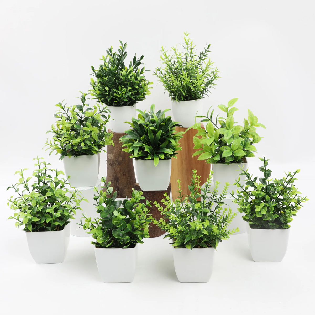 décoration intérieure plante artificielle eucalyptus bonsaï vert feuilles fines moderne sans entretien pot blanc