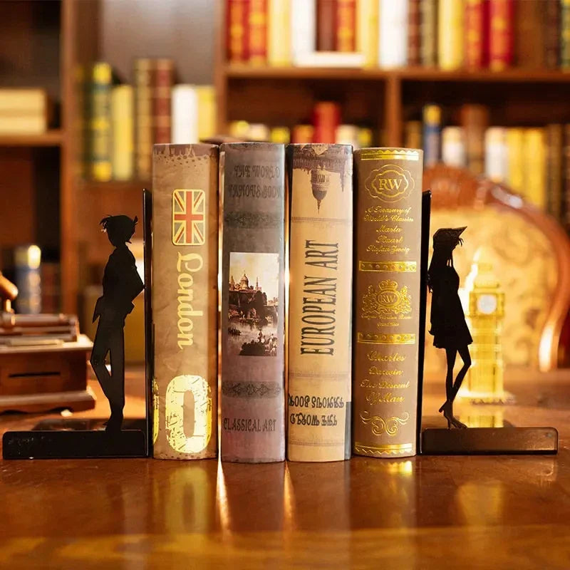 Détail des pattes en caoutchouc des serre-livres décoratifs
