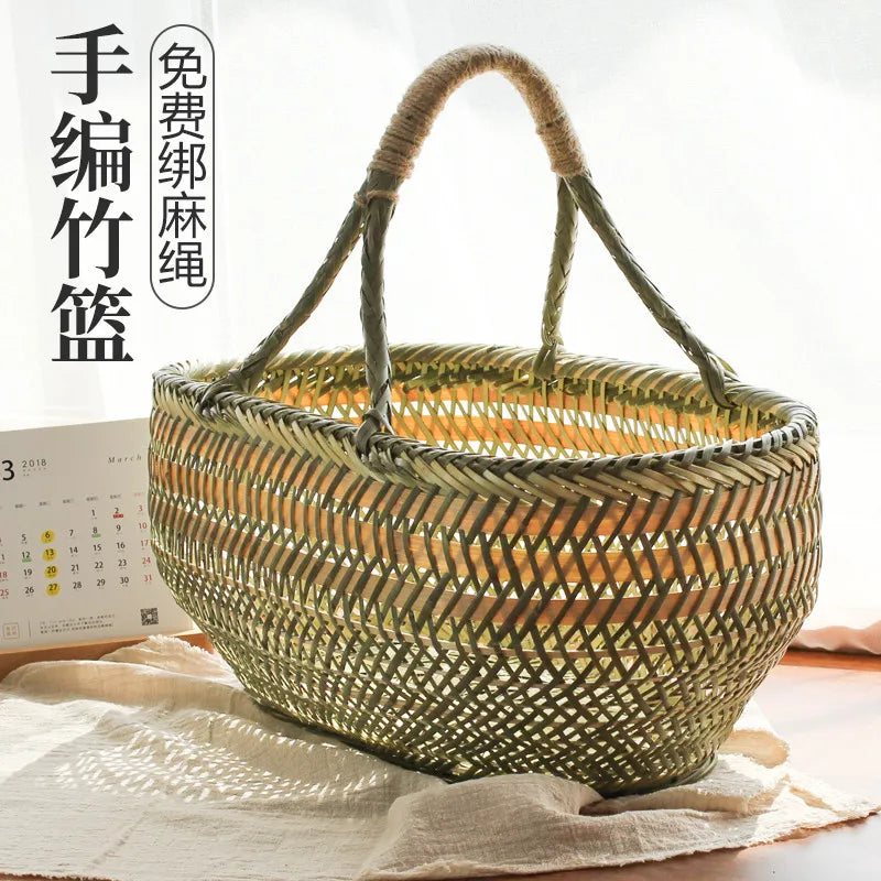 panier rangement vert clair tissé motifs géométriques rustique poignées tressées fruits légumes traditionnel