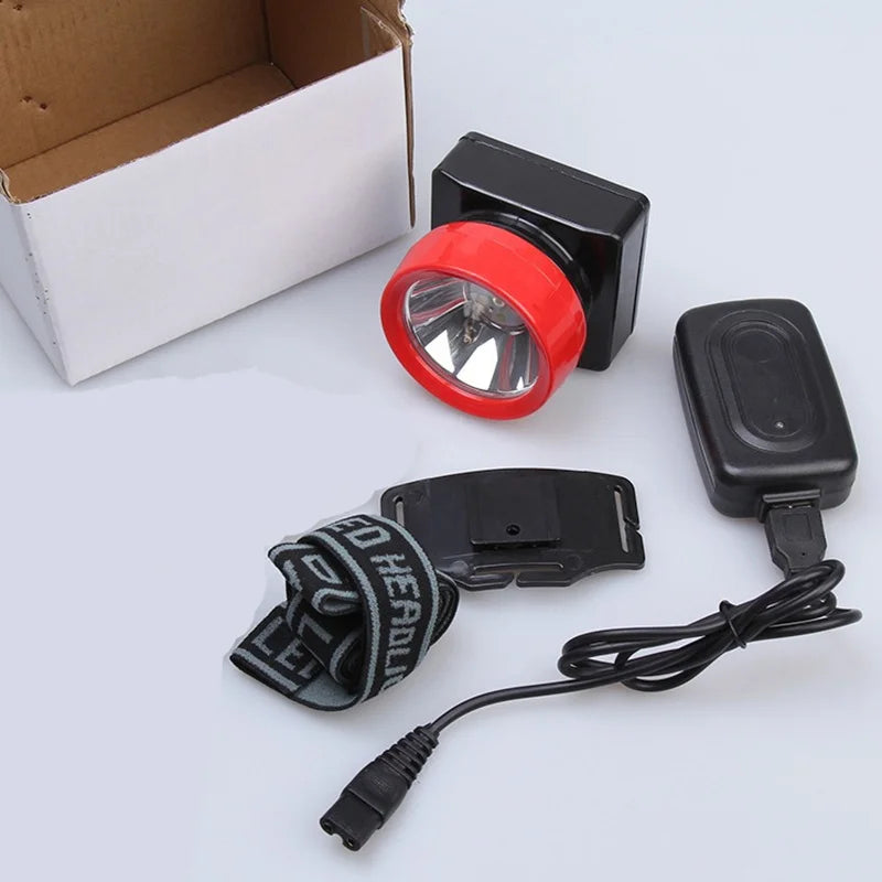 lampe frontale rechargeable rouge noire lisse moderne pratique ceinture charge étanche cable