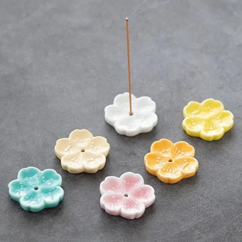 support bâtonnets encens fleurs stylisées artisanal rose bleu vert jaune blanc