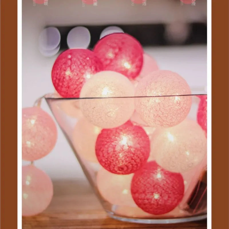 guirlande lumineuse rose bleu blanc boules tissées modernes anniversaire mariage noël festive