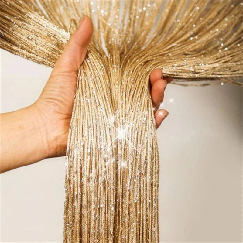 rideau franges brillantes scintillant semi transparent argenté doré blanc décoratif glamour fenêtre chambre decoration