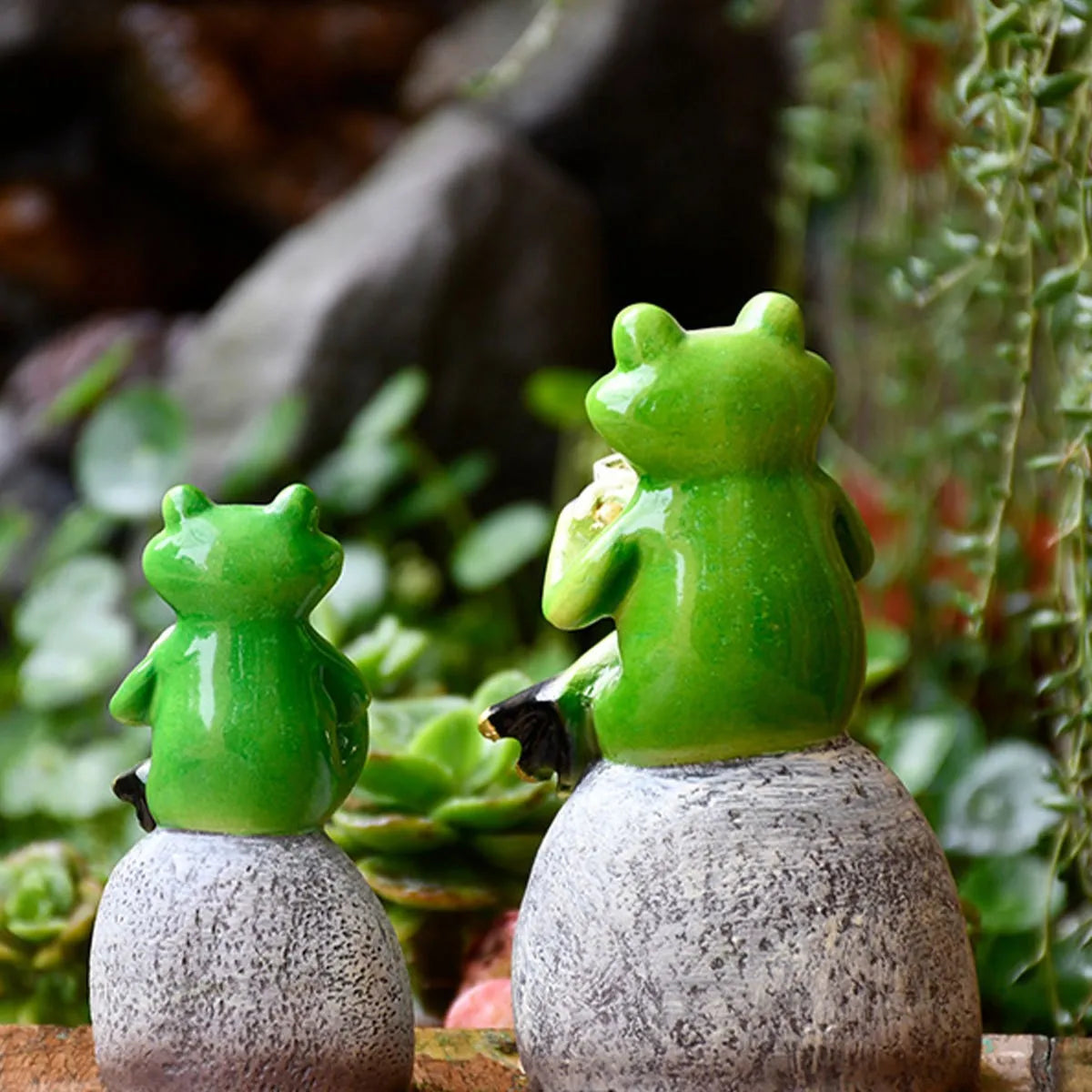 statue grenouille résine verte humour décoration intérieur extérieur noël anniversaire mariage