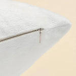 housse coussin carré motif chouettes neige texture veloutée polyester blanc moderne maison chambre coucher