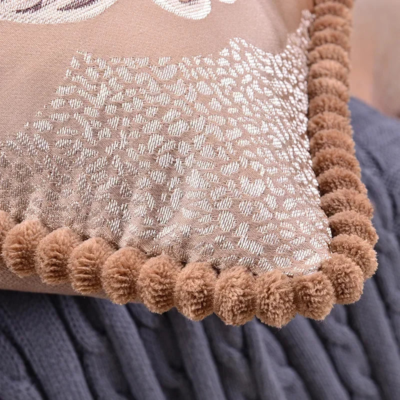 taie d'oreiller polyester broderies florales beige rouge bleu clair marron gris maison hospitalière élégante