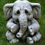 statue éléphant gris blanc décoratif jardin animalier texturé extérieur triste expressioniauxenfantin herbe vigne
