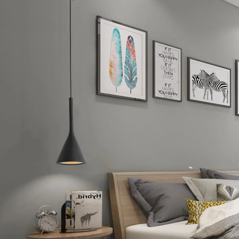 lampe suspendue moderne conique noir bleu blanc rose gris minimaliste câble E27