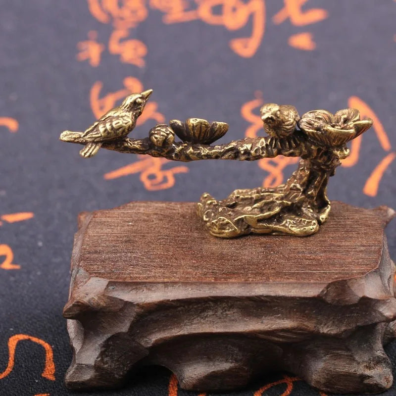 statuettes oiseaux bronze traditionnel asiatique relief floral décoration intérieure salon collectionnement branche fleurie
