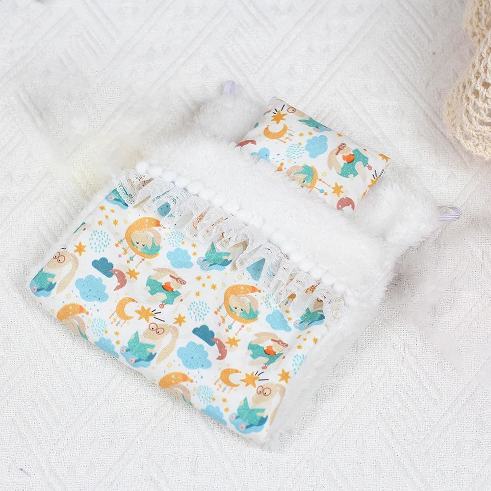 draps lits miniatures oreillers figurines animaux motifs floraux mignon meubles chambre enfants