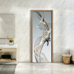 Sticker mural sur une porte de chambre avec décoration intérieure épurée