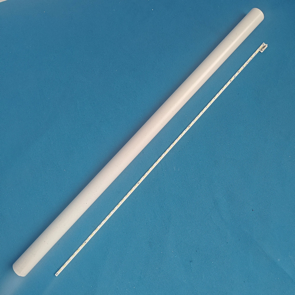 tube lumineux blanc adhésif moderne connecteur led télévision certification tension utilisation