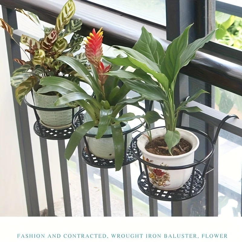 support fleurs suspendu balcon métal noir grille crochets contemporain minimalisteextérieur decoration pots fleurs