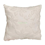 coussin carré blanc motif géométrique moderne décoration salon contemporain fixations invisibles