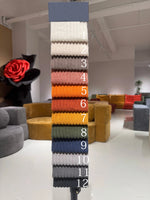 canapé lit marron velours moderne coussins oreillers bois éponge compression minimaliste scandinave