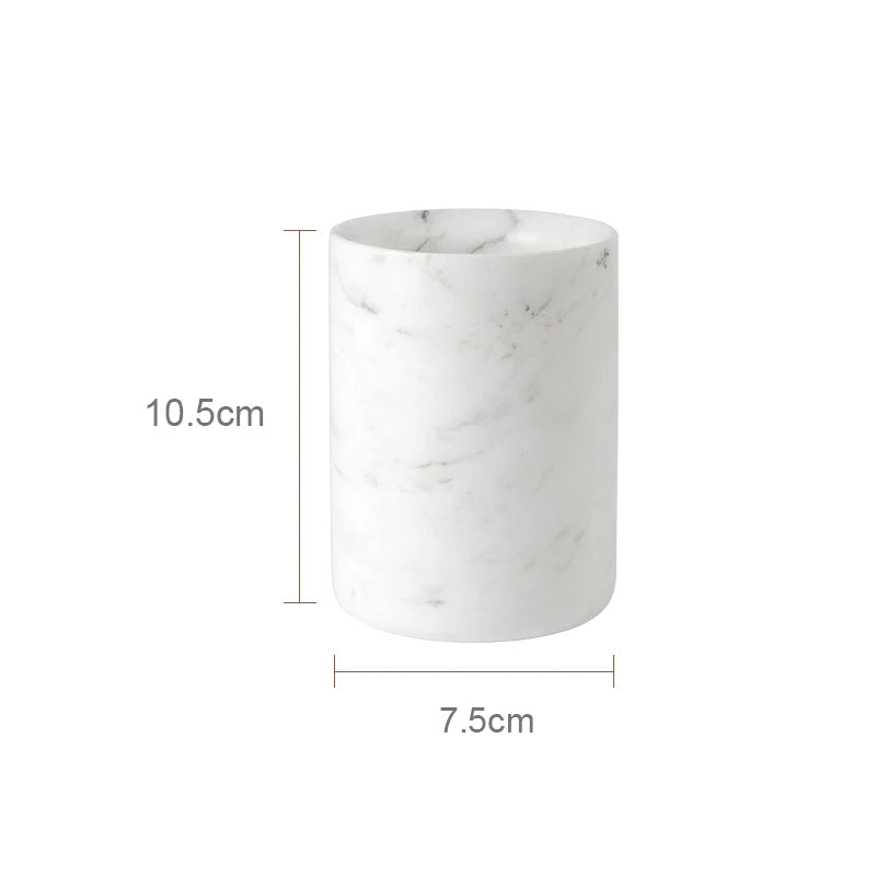 ensemble salle bain marbre blanc doré distributeur savon boîte mouchoirs diffuseur moderne