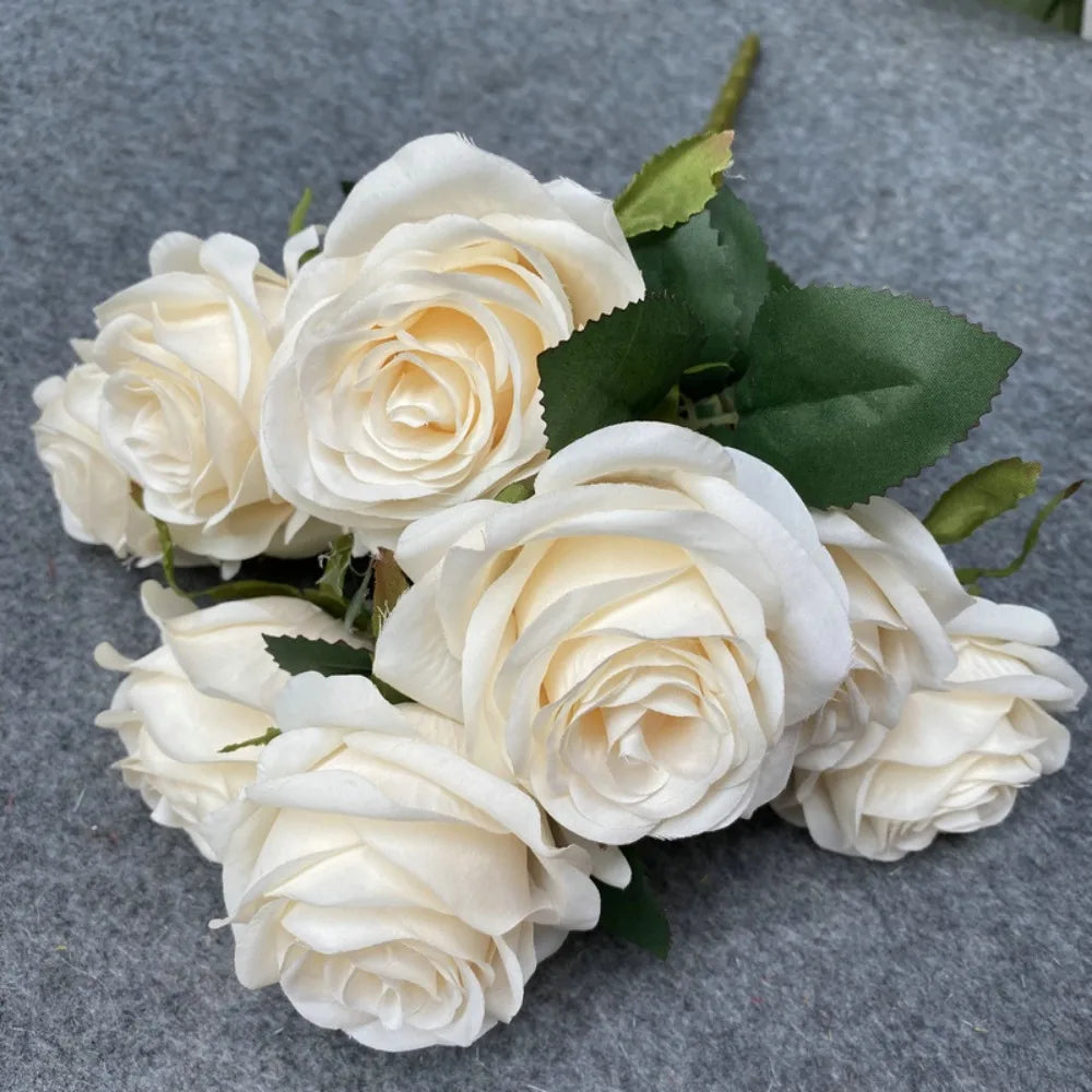 décoration intérieure bouquet roses artificielles modernes élégantes anniversaire mariage festivesOpaque roses bouquet decoration interior