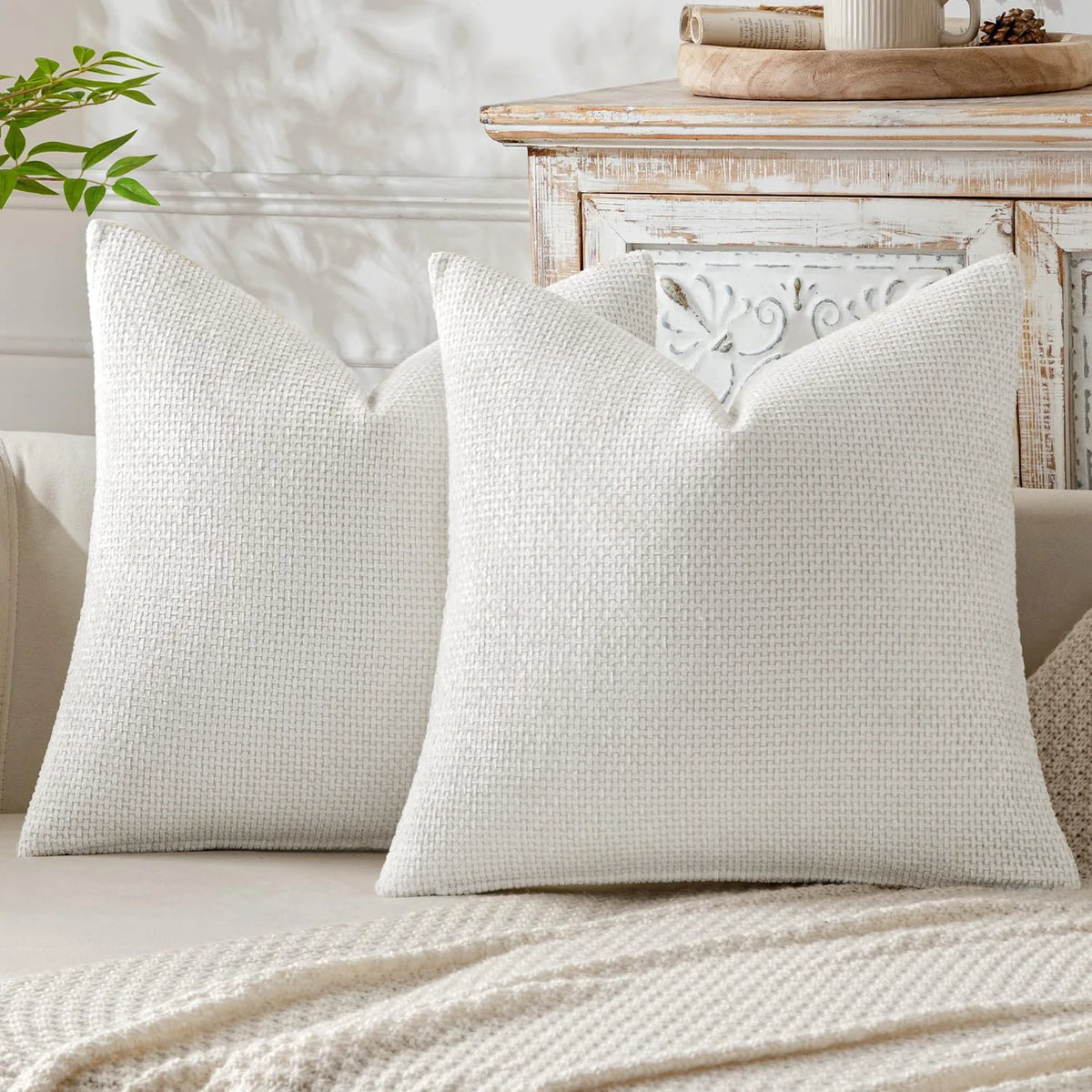 coussins décoratifs modernes orange jaune vert rouge blanc tissu chenille opaques carré