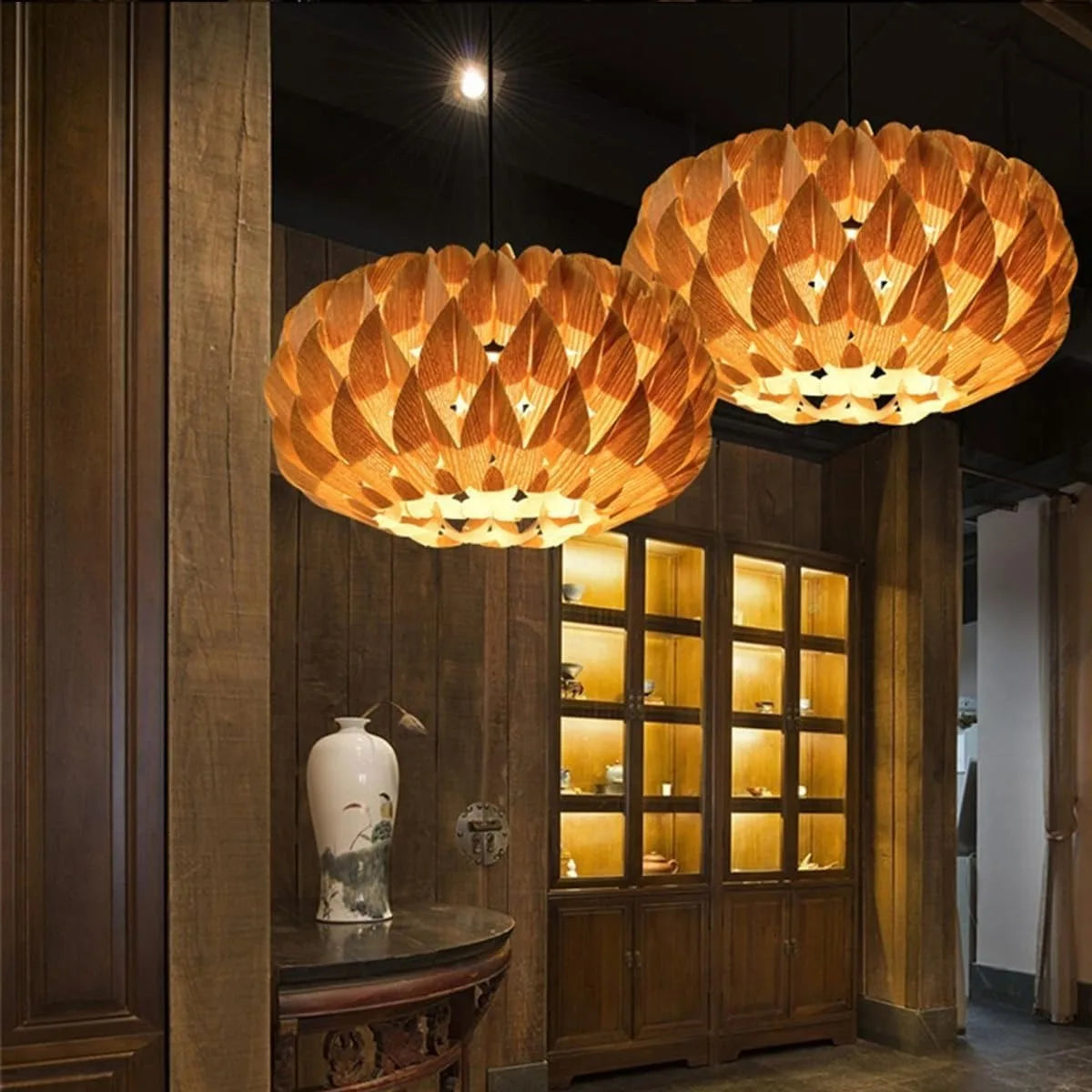 lampe suspendue moderne bois feuilles ouvertes organique câble noir interrupteur