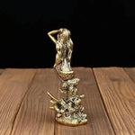 statue sirène dorée détails texturés base motif corail décoration chambre fille conte fées