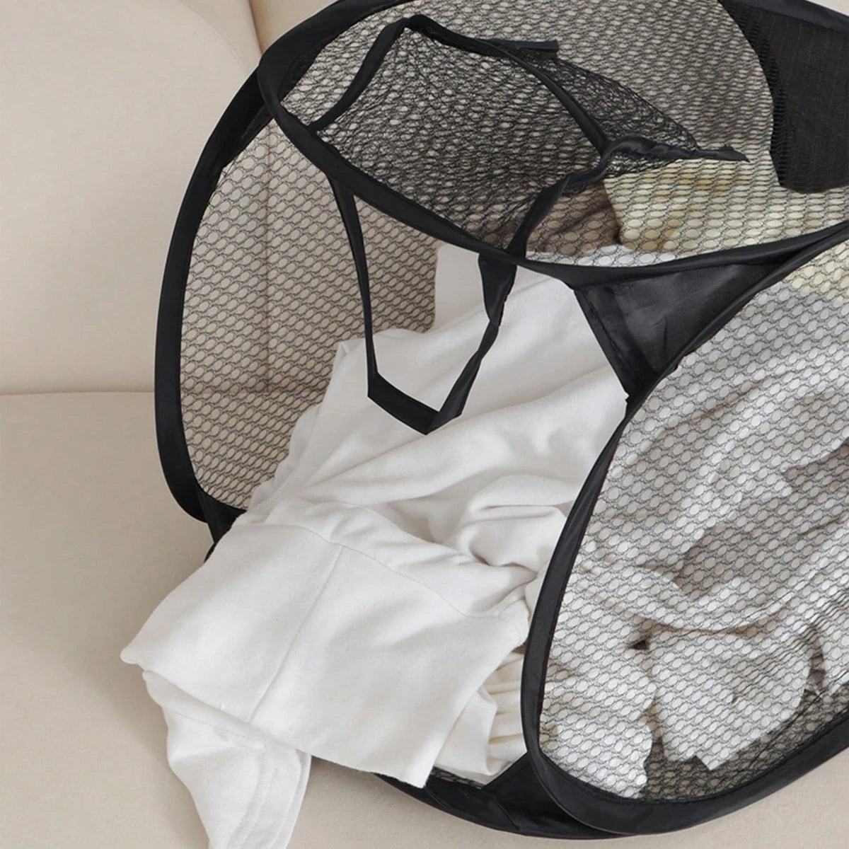 panier linge noir maille fine moderne pliable organisation salle bain conteneur vêtements élégant pratique