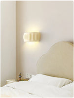 applique murale moderne blanc vert orange rayures horizontales éclairage quotidien chambre coucher salle manger