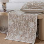couvre lit jacquard motif floral beige classique décoration maison ornements textiles fixations