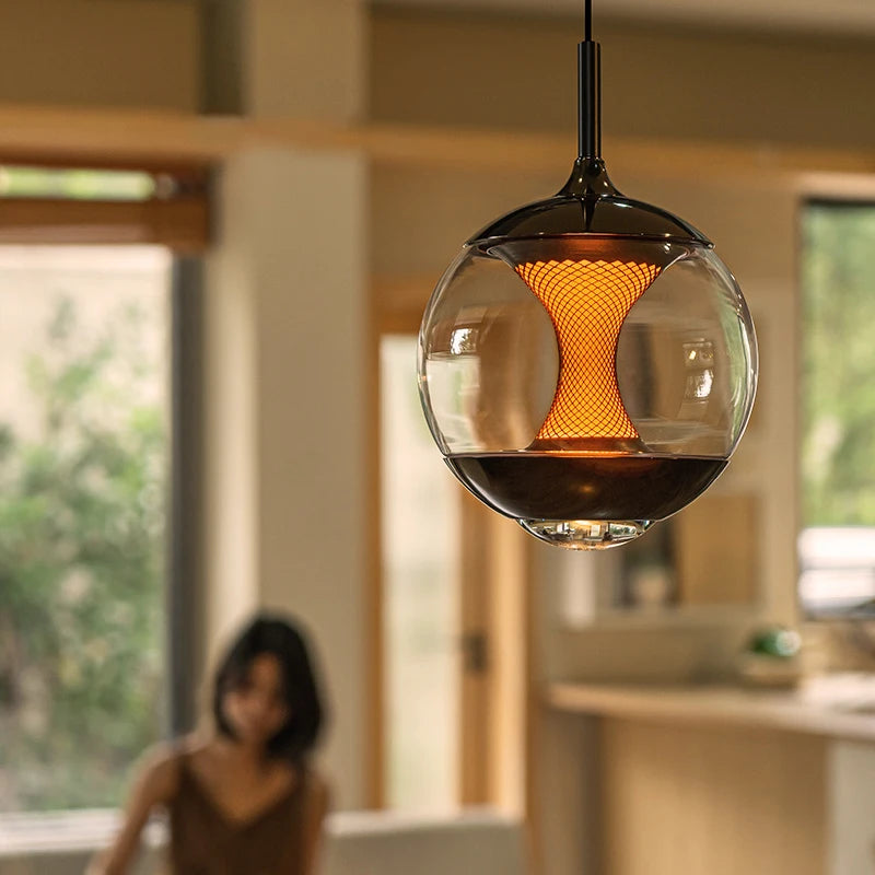 lampe suspendue moderne industrielle verre transparent noir doré maille dorée 2700k 5700k