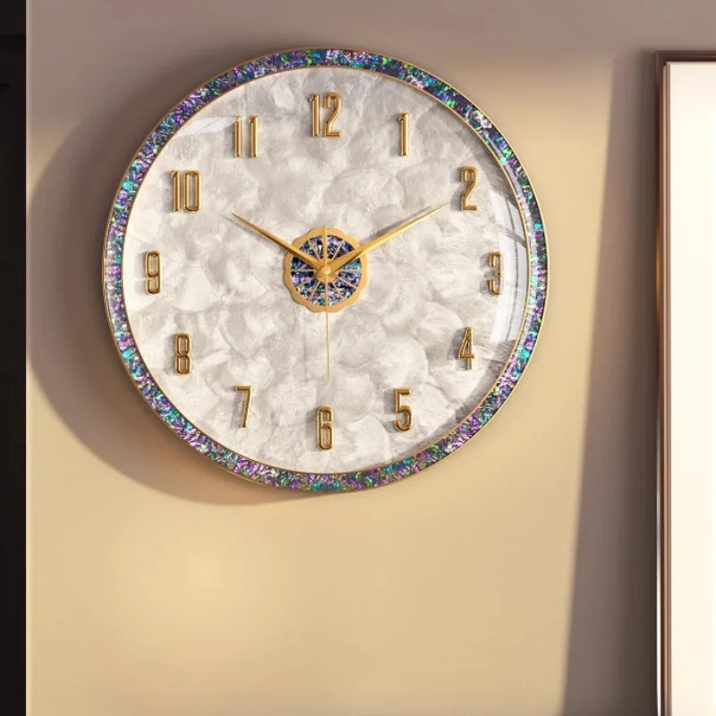 horloge murale moderne décorative aiguille géométrique nacre doré blanc iridescent