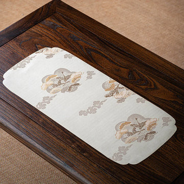 tapisserie table papillons dorés fleurs classique noir vert rouge beige marronclair
