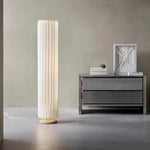 lampe sol moderne blanche tissu rayures verticales cylindrique salon chambre intérieur chic