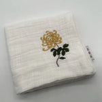 torchons serviettes brodées vert foncé blanc marron traditionnels nettoyage 28x28cm