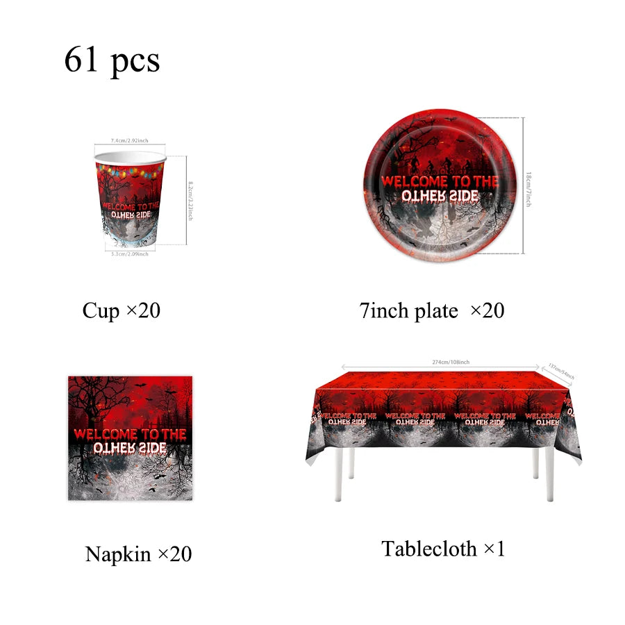 décoration fête thème halloween arbre nu serviettes assiettes tasses bannières rouge noir