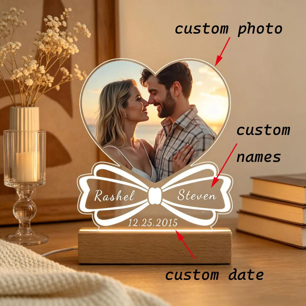 lampe photo personnalisable moderne coeur infini gravure bois blanc couple cadeau anniversaire romantique