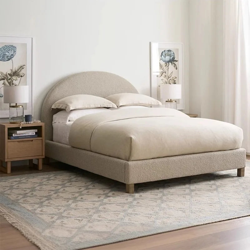lit rembourré moderne tête arrondie tapis géométrique tables nuit boisclair