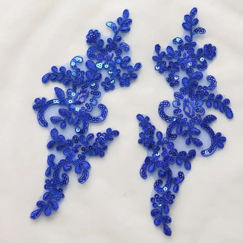 patchs tissu brodé appliques dentelle motif floral rouge bleu doré