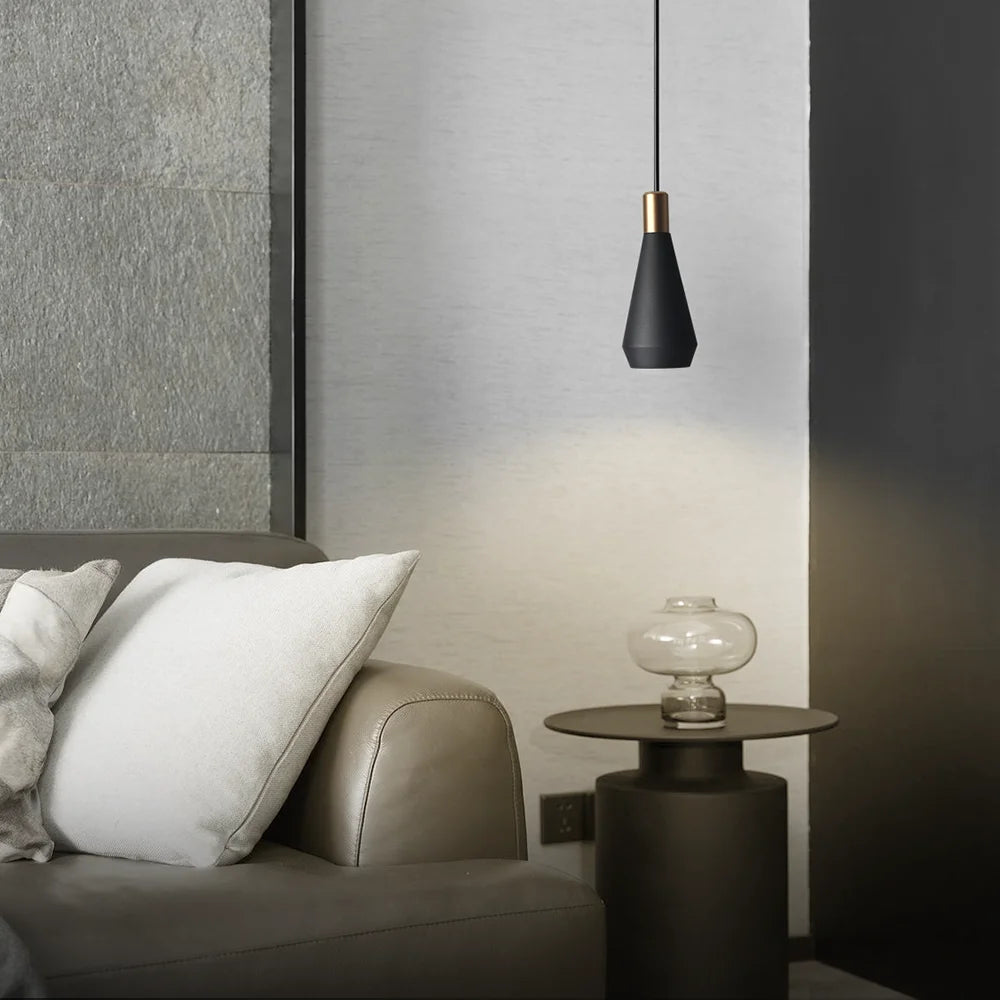 lampe suspendue moderne conique noire dorée ampoule gu10 câble noir étude chambre coucher