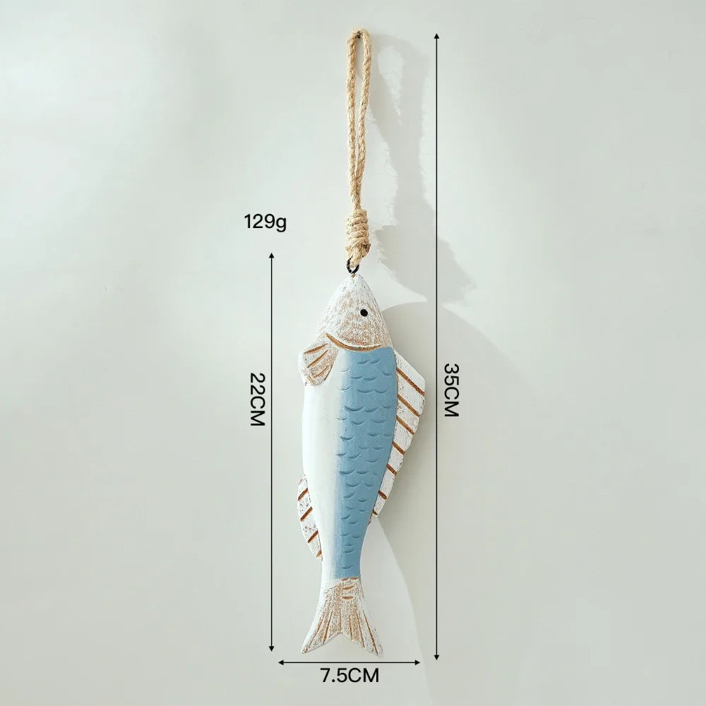 décoration murale poisson bois méditerranéen suspendu bleu vert blanc vieux effet bord mer océan
