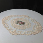serviette table beige broderie florale dentelle classique vintage tissu rond decoration