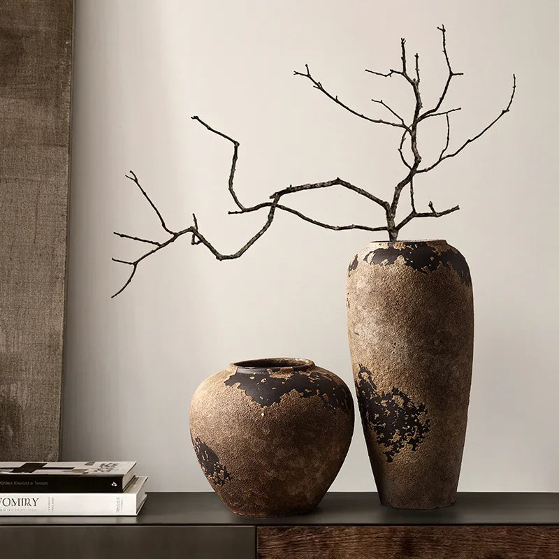 vase japonais ikebana branches séchées minimaliste rustique couleur beige marron